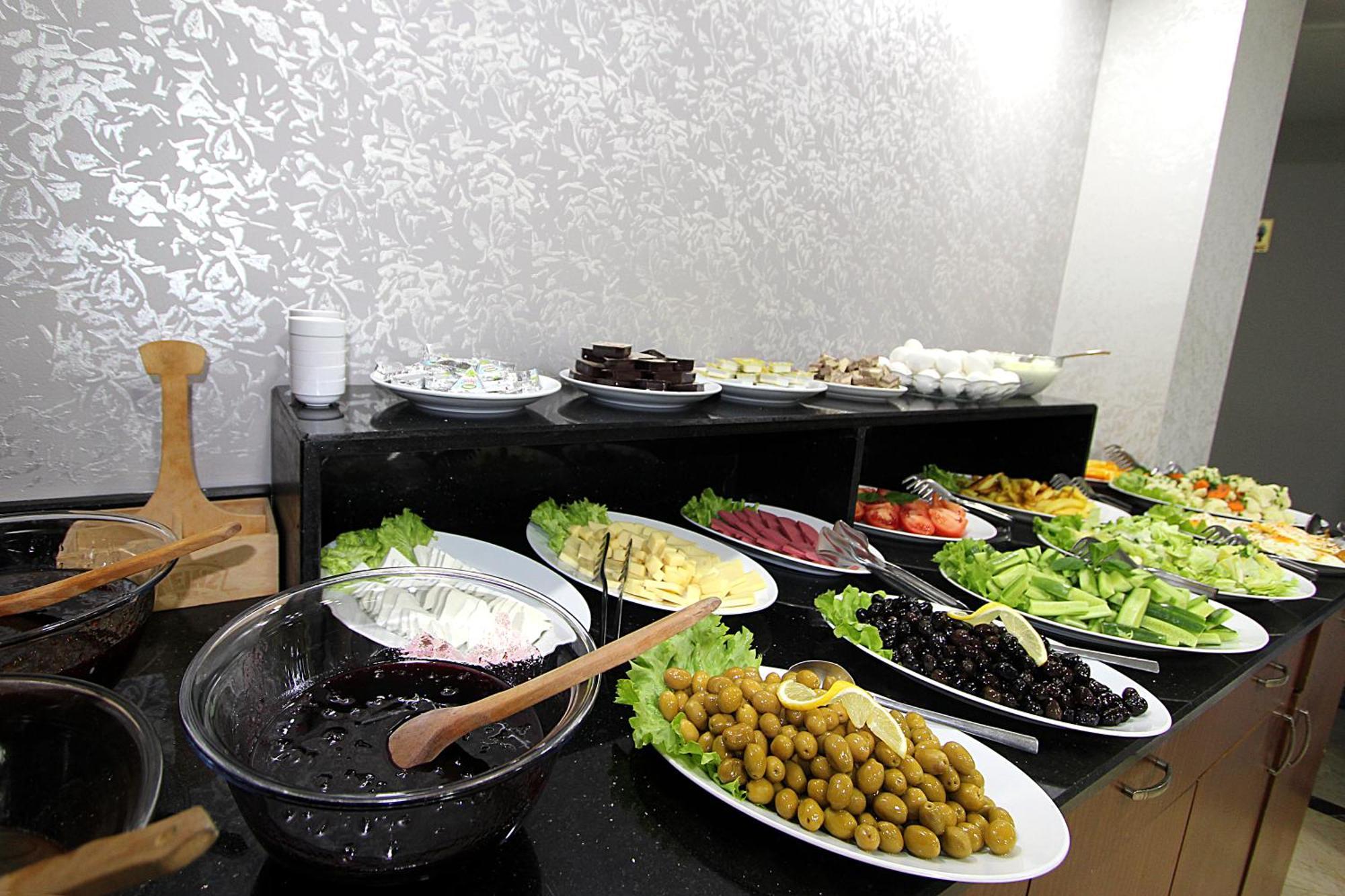 Lyon Hotel 3*